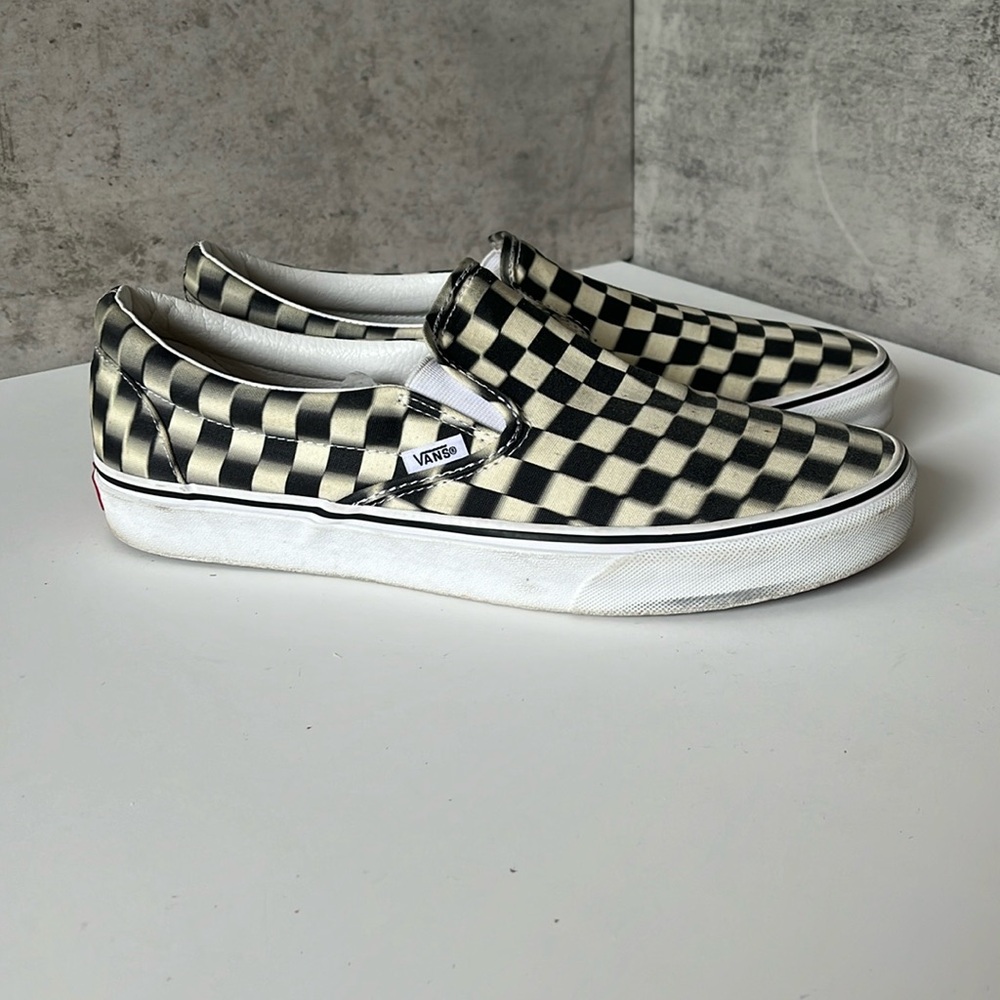 Low vans